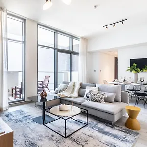  شقة Eden's Homes & - Millennium Atria Residences الإمارات العربية المتحدة